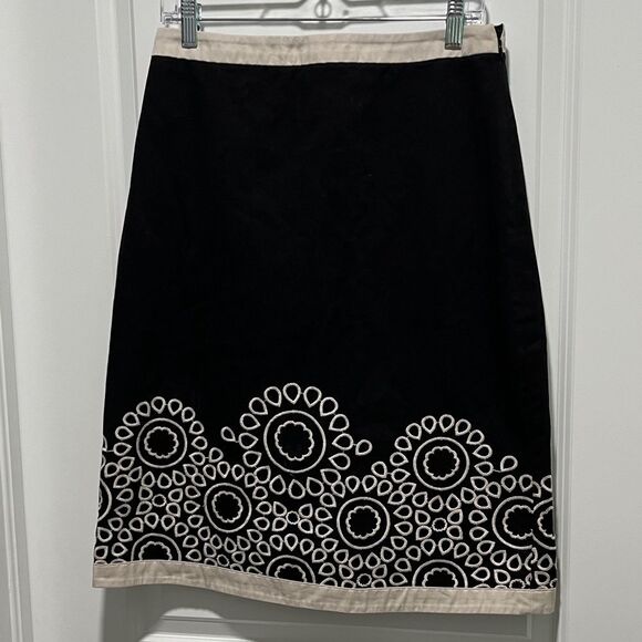 Boden Black and Cream Embroidered A-Line Skirt SZ US 6L - Picture 1 of 7